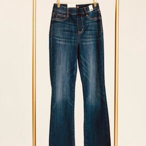Judy Blue Pull On Style denim jeans